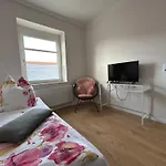 Apartament Schoene Neue 4 Mit Sued-balkon Bis 8 Personen *