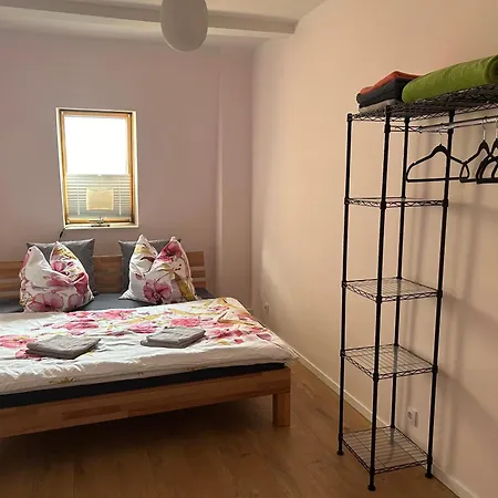 Schoene Neue 4 Mit Sued-balkon Bis 8 Personen Naumburg (Saale)