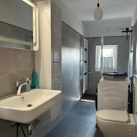 Schoene Neue 4 Mit Sued-balkon Bis 8 Personen Apartamento Naumburg (Saale)