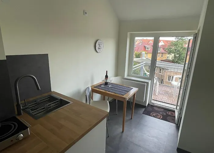 Schoene Neue 4 Mit Sued-balkon Bis 8 Personen Apartman *