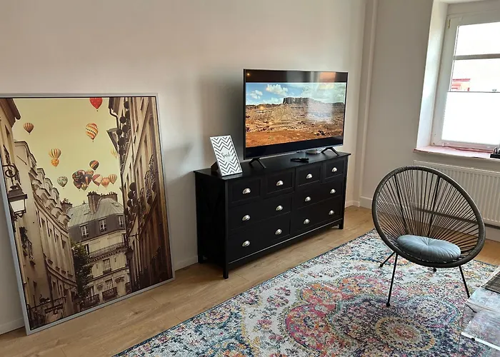 Schoene Neue 4 Mit Sued-balkon Bis 8 Personen Naumburg